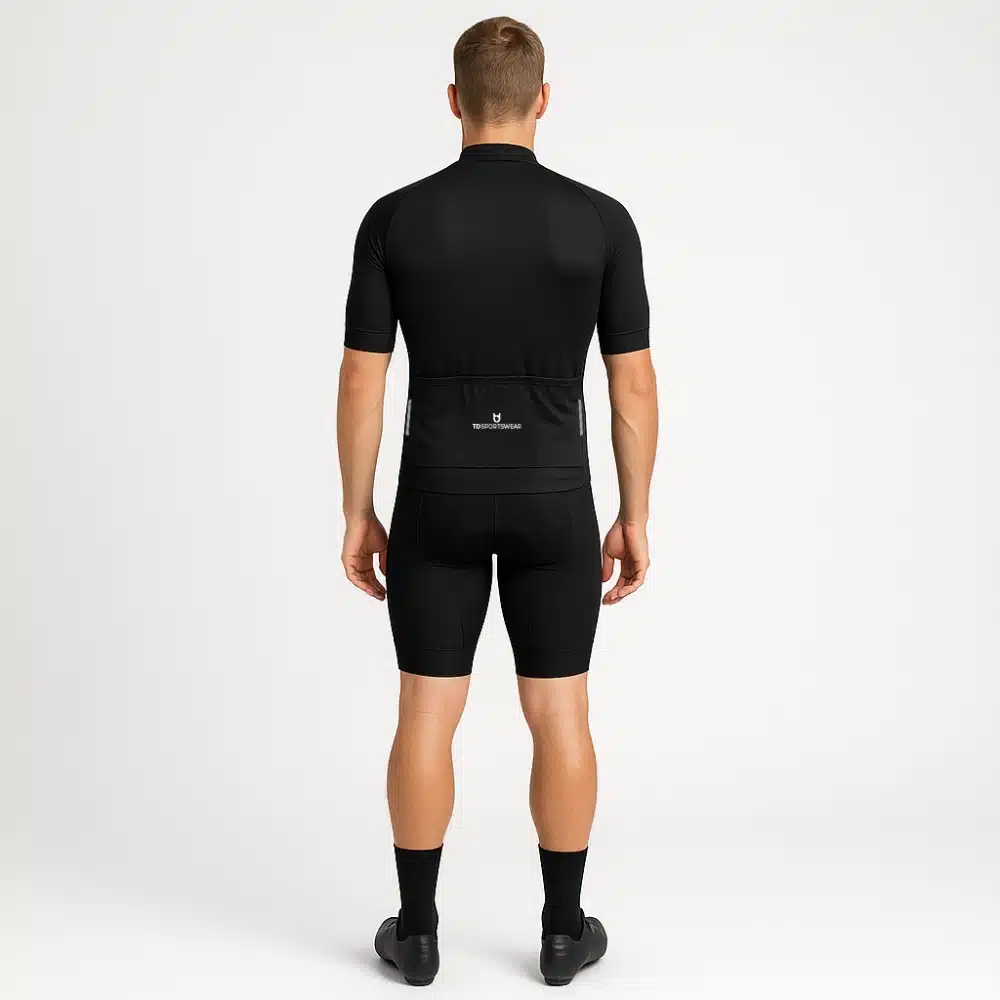 Back view of men’s Pro 800 cycling jersey – professional race cut with mesh back panel, deep pockets, and reflective strips for visibility
