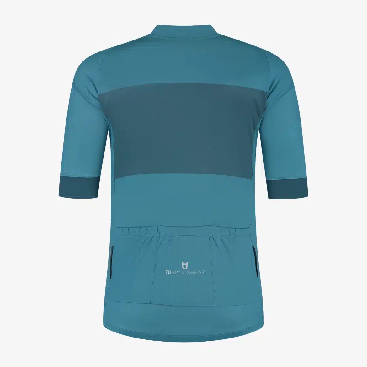 Rear side of the Sport 100 jersey with triple back pockets and a classic fit.